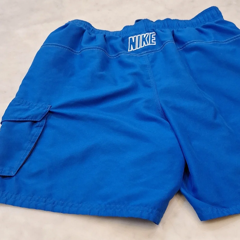 Nike Blue Swim Suit Trunks Sz Med Athletic Shorts Lightweight Performance Surf‎